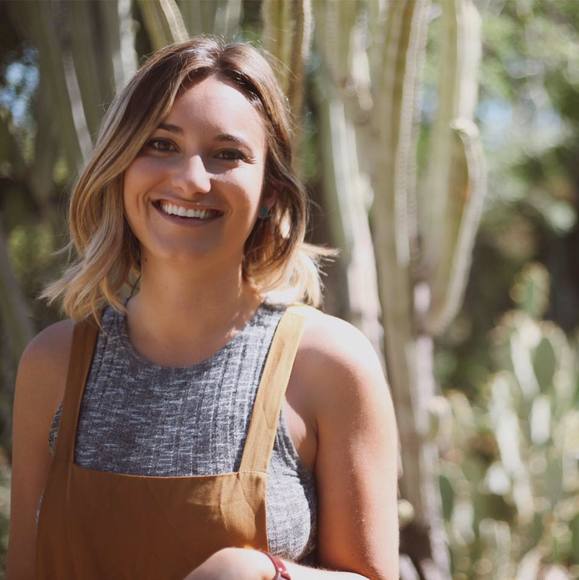 Meet your Posher, Jessica - Picture 1 of 1